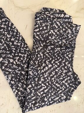 Lululemon Fast & Free 23” high rise